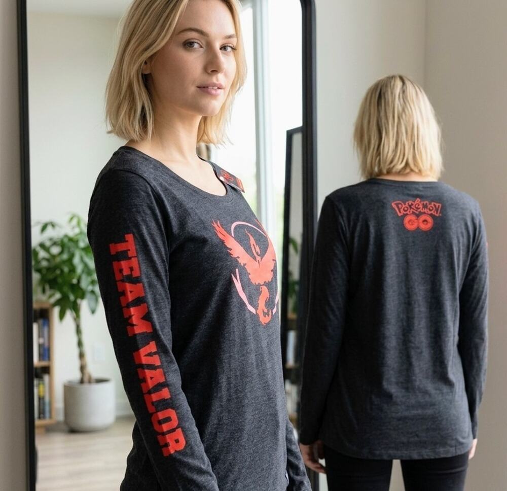 Pokémon Center Pokémon GO Team Valor Long Sleeve Shirt Women’s XL Moltres